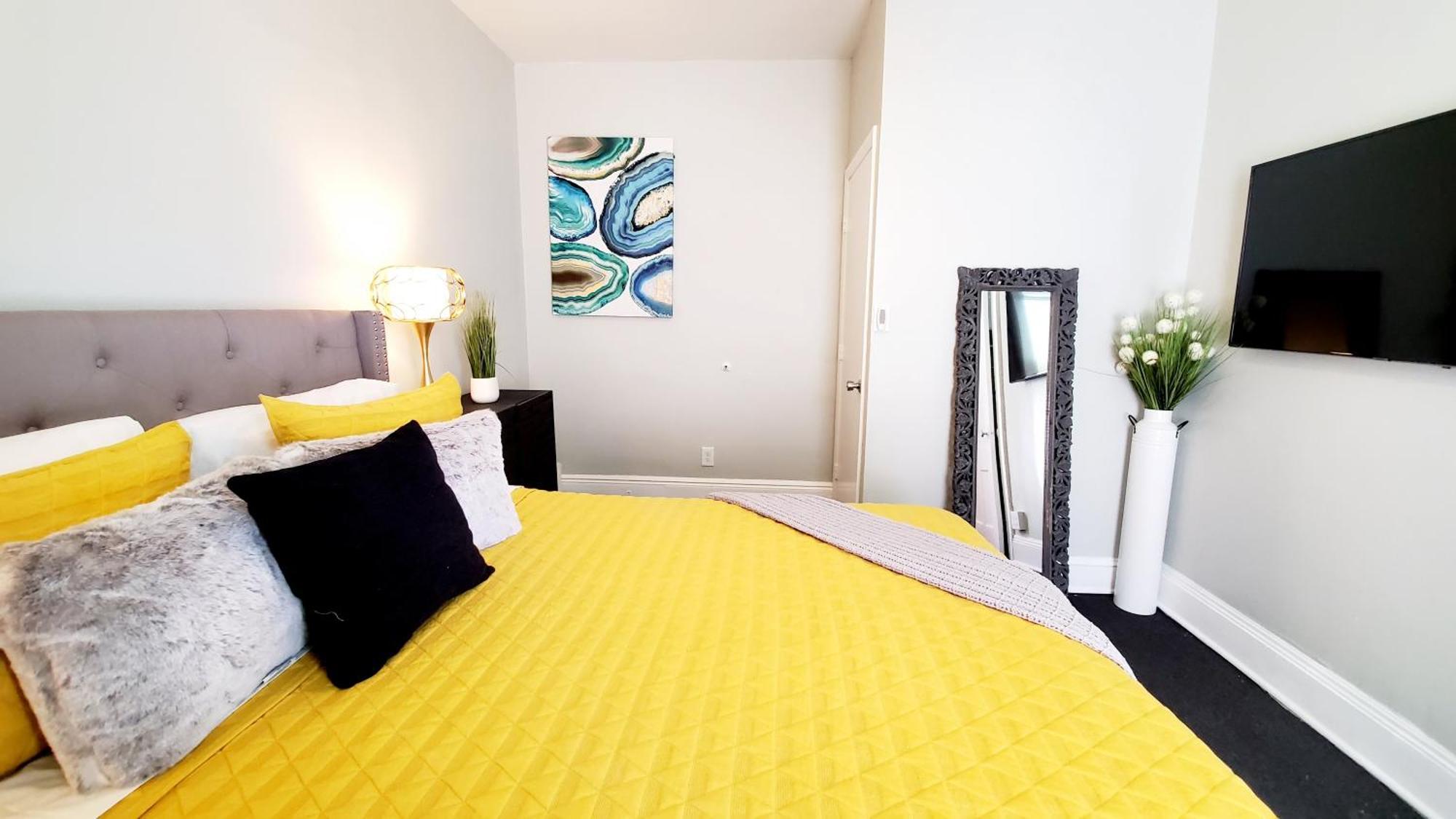 Room For Rent In Apartment Hartford Exterior photo